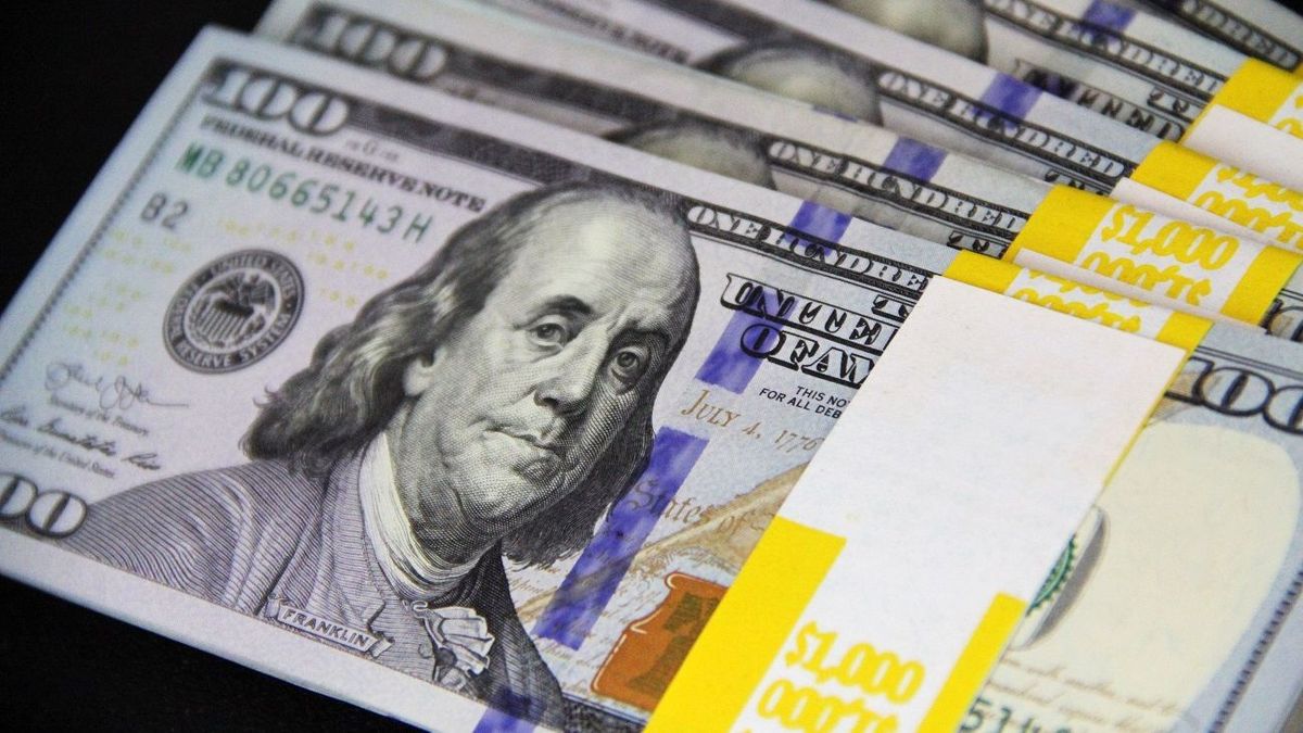 Казахстанец уехал в США и получил 2,2 млн долларов