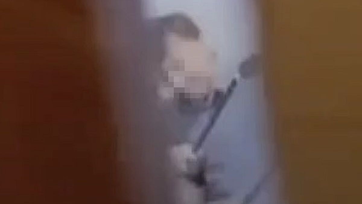 Видео с жестоким избиением ребенка на юге Казахстана: задержан учитель