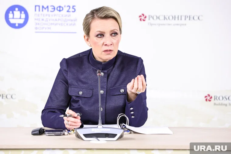 Захарова увидела лицемерие в языковом вопросе в интервью Новикова* и Дудя**