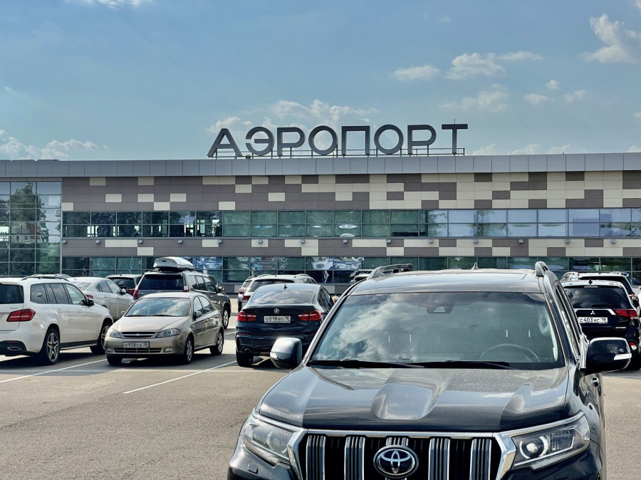 В аэропорту «Бегишево» скорректировали рейсы в Москву, Питер, Тобольск