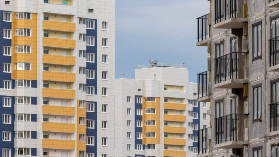 Выдачи льготной и рыночной ипотеки ВТБ сравнялись: по 7 млрд рублей в первой половине июня 19/06/2026 –
