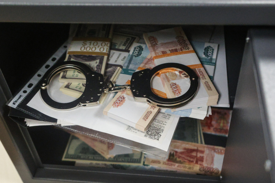 В Татарстане работница почты украла более 61 миллиона рублей и пыталась сжечь отделение