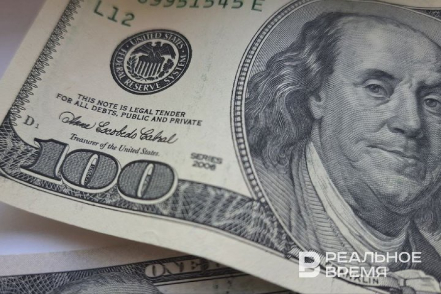 Экономист назвал возможный курс доллара при текущих ценах на нефть