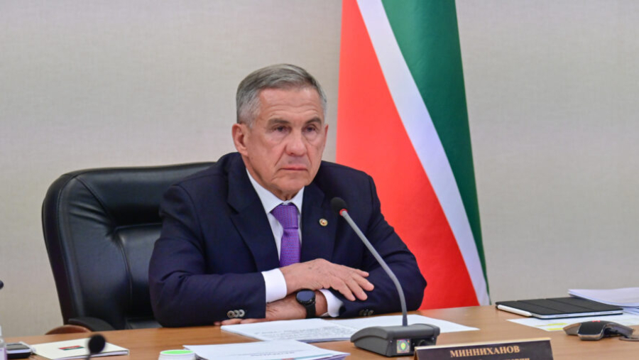 Минниханов посетил Нижнекамск после атаки дронов и пообещал жильцам быстрый ремонт 13/06/2026 – Новости