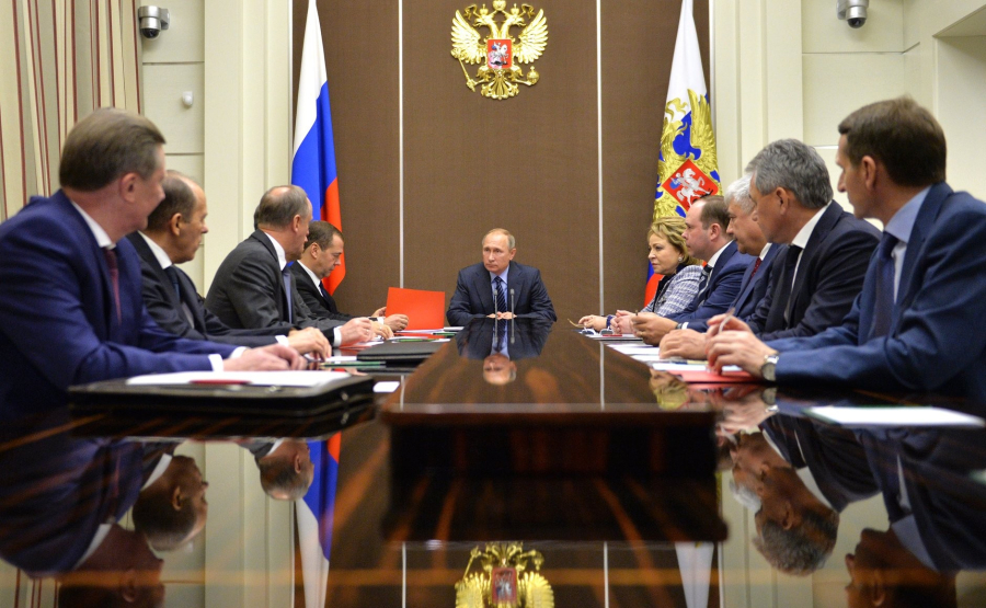Путин провел совещание с постоянными членами Совбеза