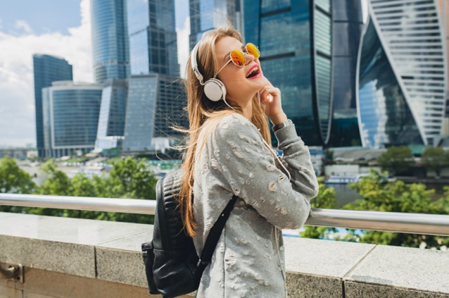 В КФУ рассказали, как носить наушники без вреда для слуха
